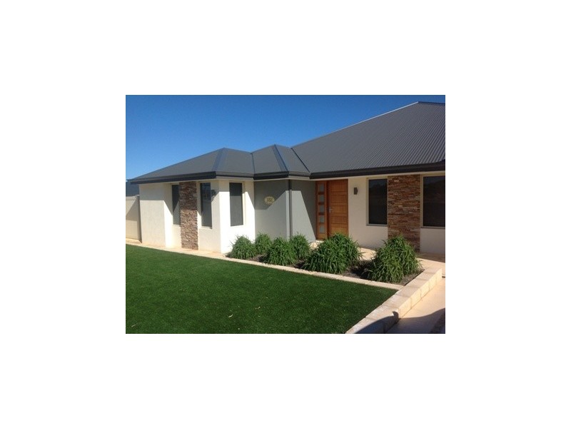 152 Glenfield Beach Drive, Glenfield WA 6532