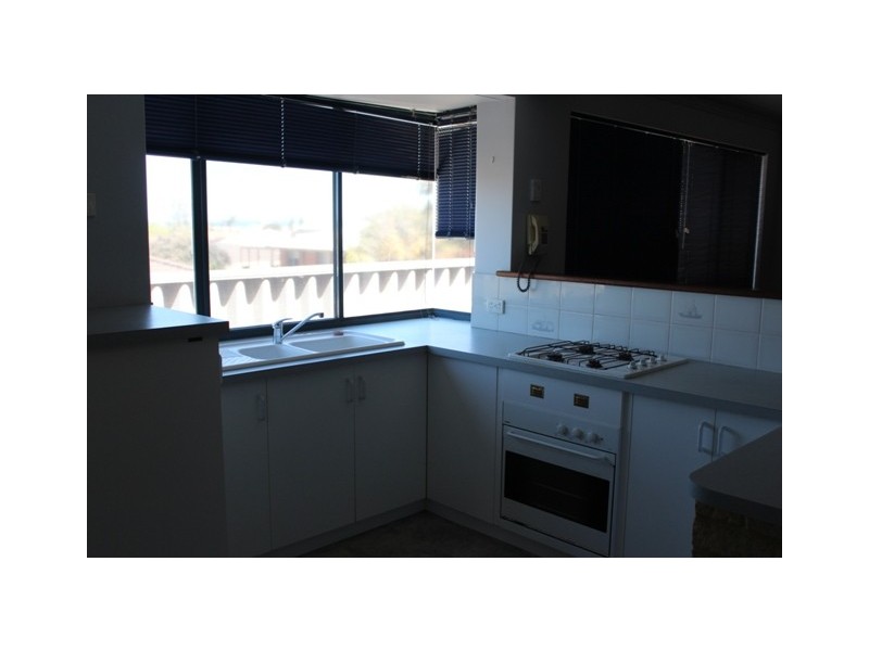 7 Auger Green, Wandina WA 6530