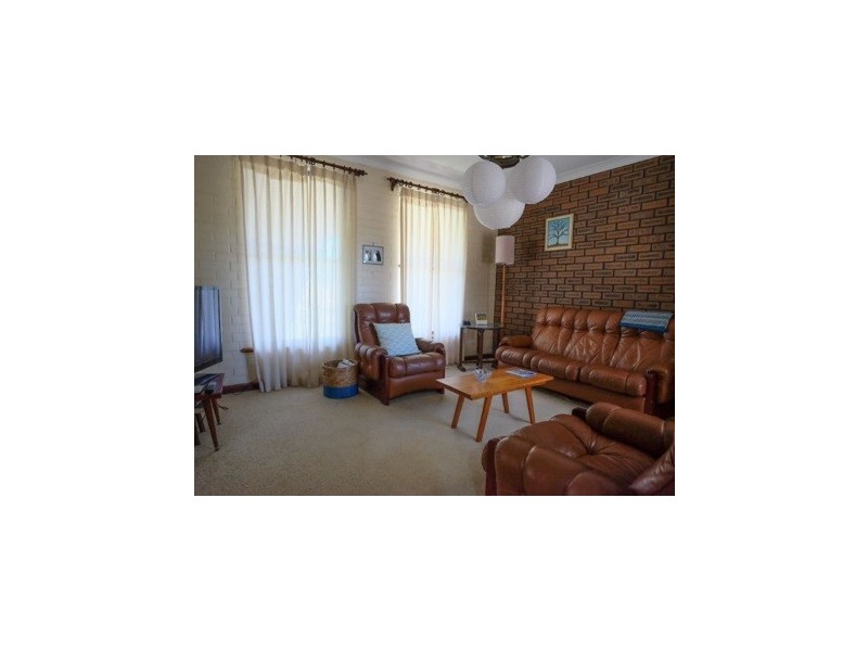 12 Nigel Crescent, Tarcoola Beach WA 6530