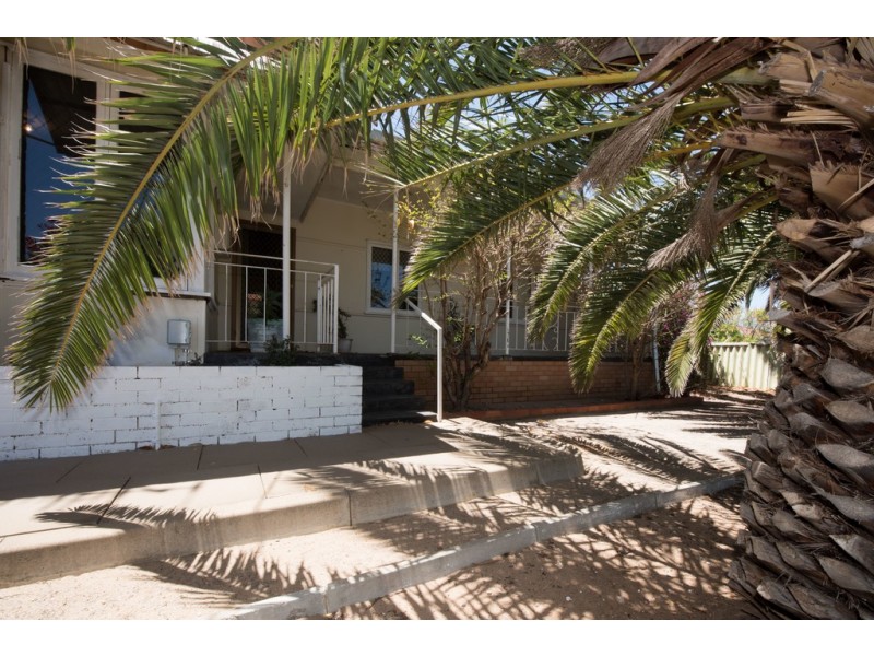 4 Albert Street, Geraldton WA 6530