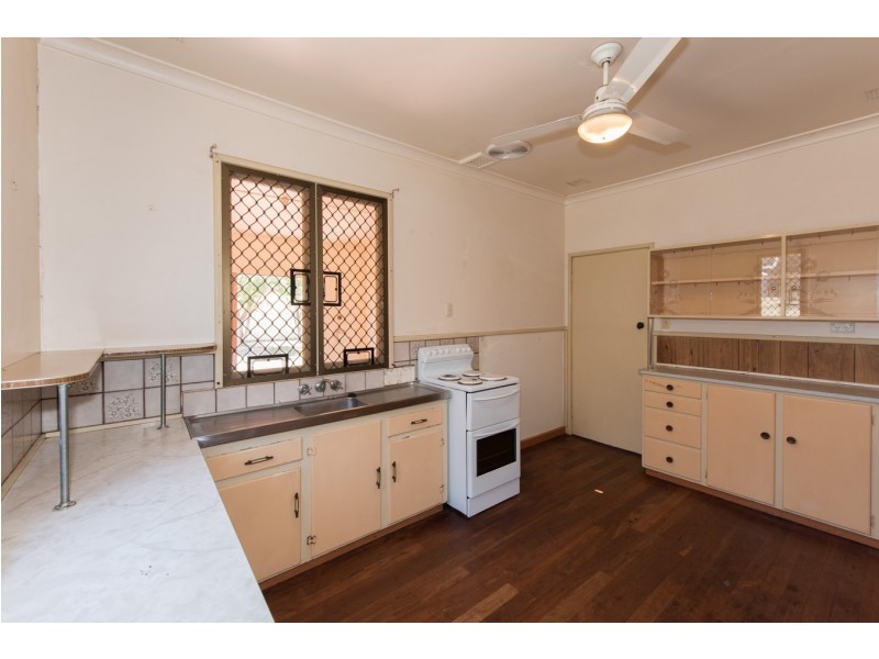 4 Albert Street, Geraldton WA 6530