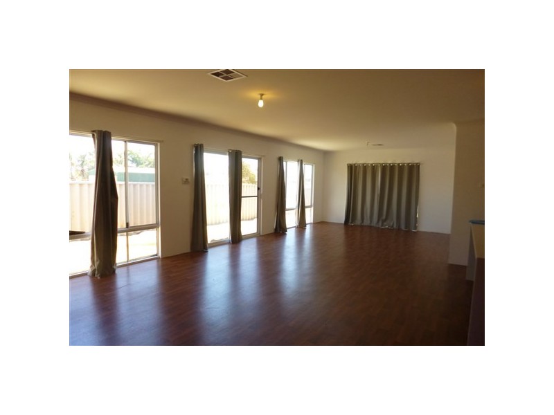 14 Bonamia Road, Utakarra WA 6530