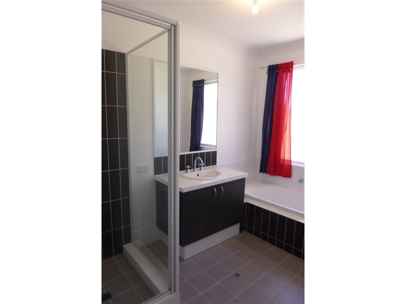 14 Bonamia Road, Utakarra WA 6530