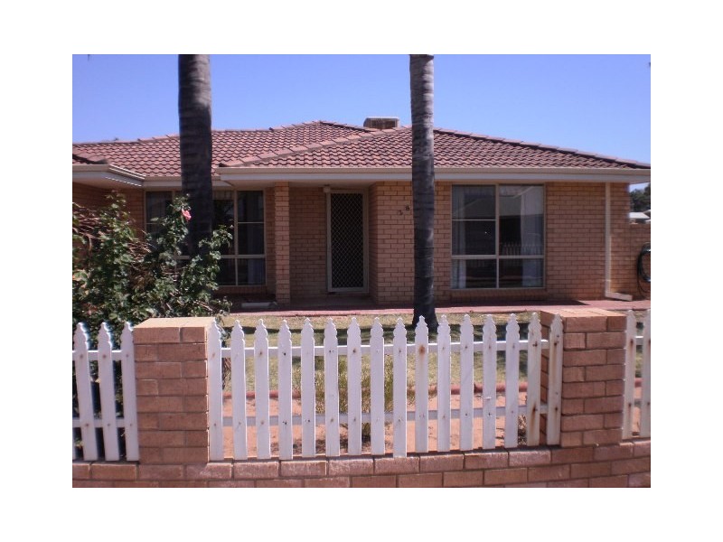 286 Sixth Street, Wonthella WA 6530