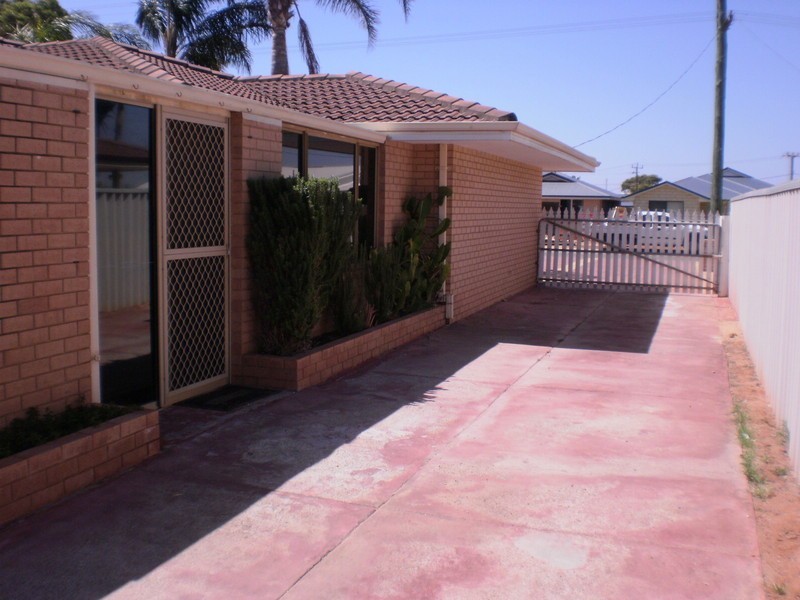 286 Sixth Street, Wonthella WA 6530