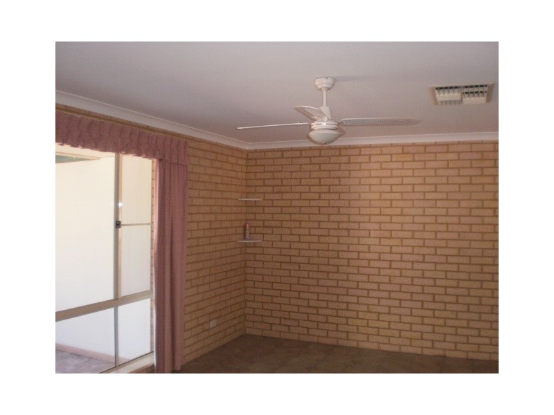 286 Sixth Street, Wonthella WA 6530