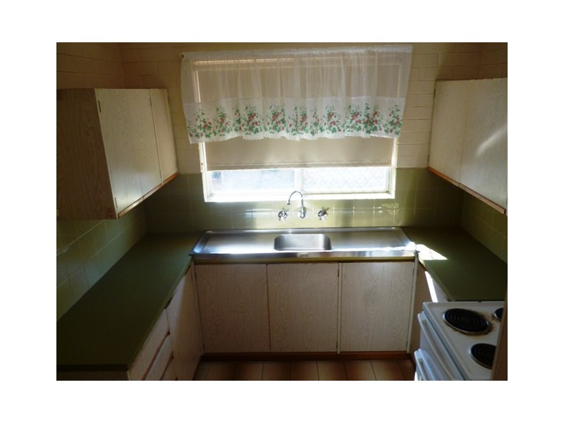 3B Thomas Ave, Geraldton WA 6530