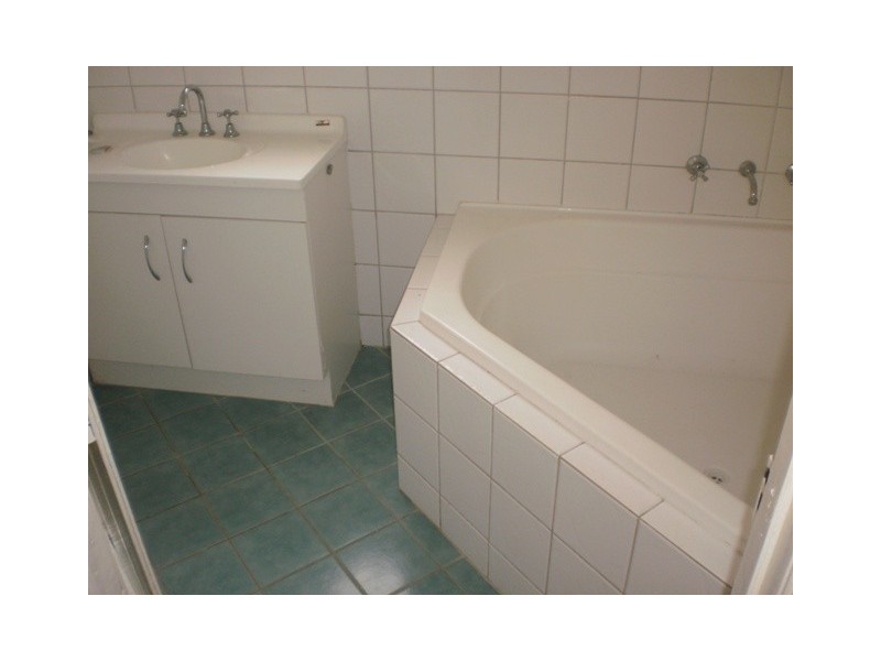 224A Second Street, Wonthella WA 6530