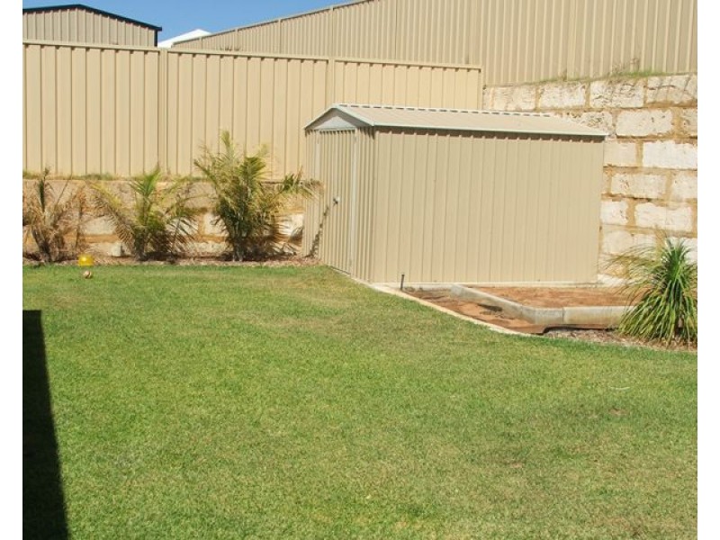 3 Awanui Street, Wandina WA 6530