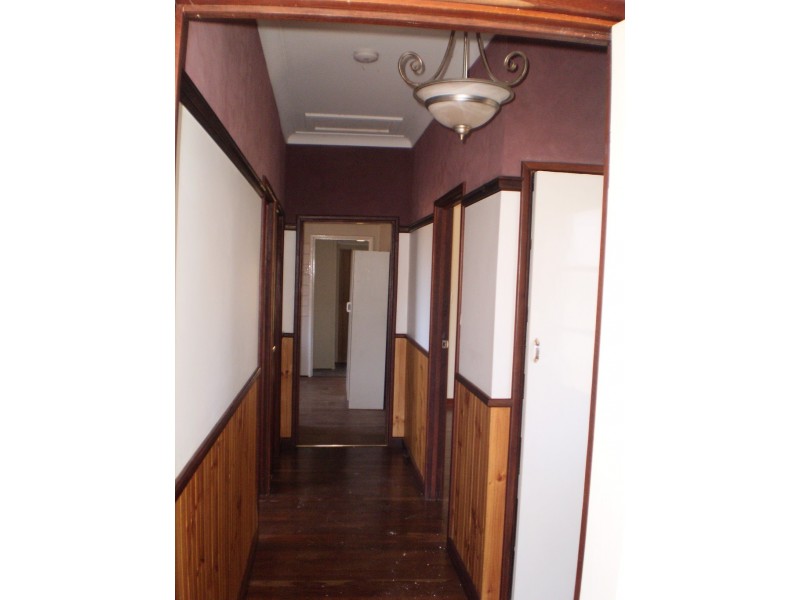 1 Whitfield Street, Beachlands WA 6530