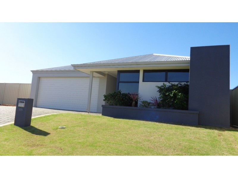 171 Glenfield Beach Drive, Drummond Cove WA 6532