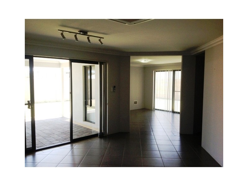 171 Glenfield Beach Drive, Drummond Cove WA 6532