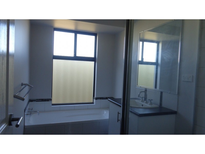 171 Glenfield Beach Drive, Drummond Cove WA 6532