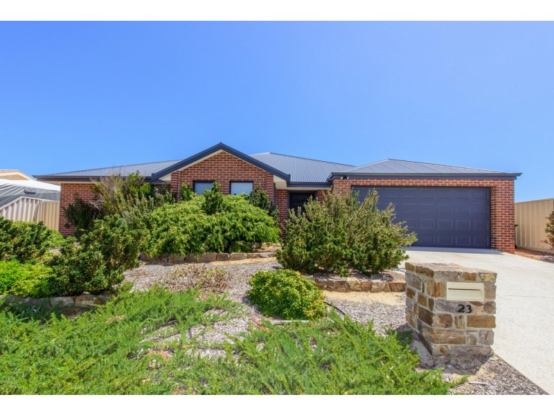 23 Hillview Drive, Drummond Cove WA 6532