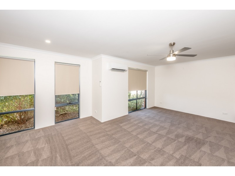 23 Hillview Drive, Drummond Cove WA 6532