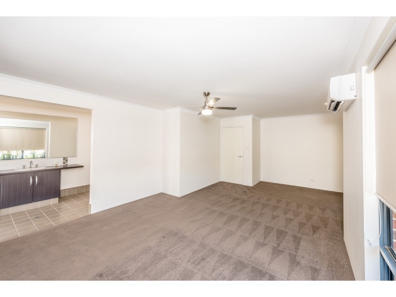 23 Hillview Drive, Drummond Cove WA 6532