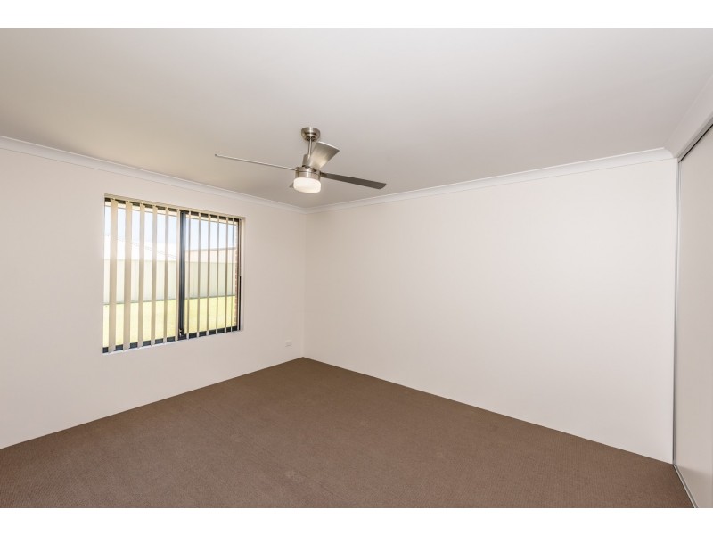 23 Hillview Drive, Drummond Cove WA 6532