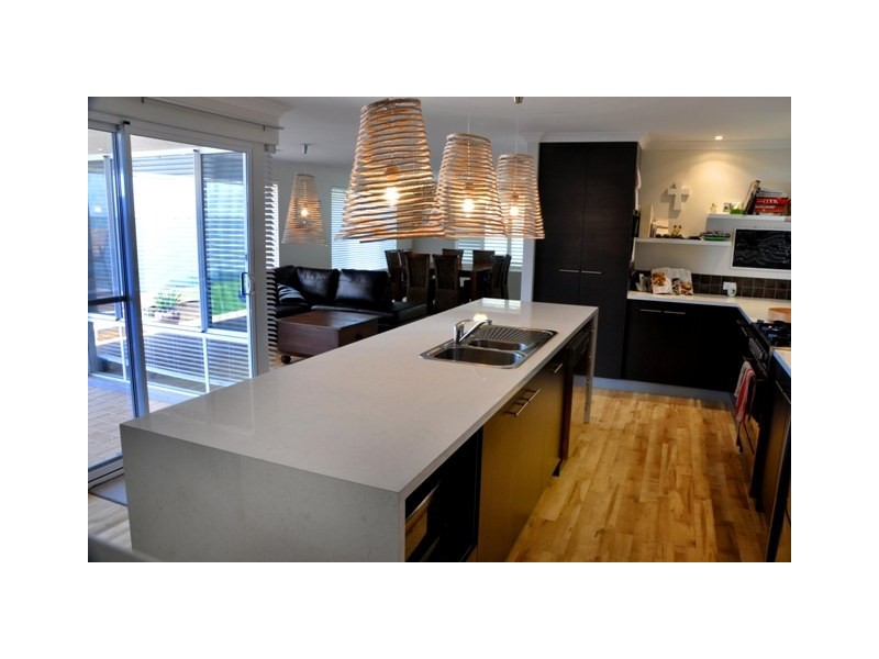 12 Spindrift Vista, Glenfield WA 6532