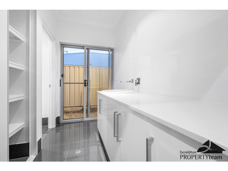 15 Mistral Crescent, Drummond Cove WA 6532