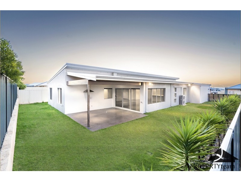 15 Mistral Crescent, Drummond Cove WA 6532