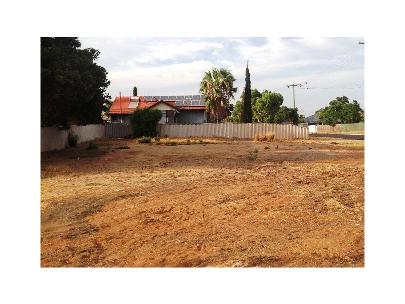 2 Hebe Street, Rangeway WA 6530