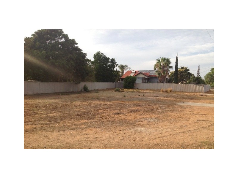 2 Hebe Street, Rangeway WA 6530