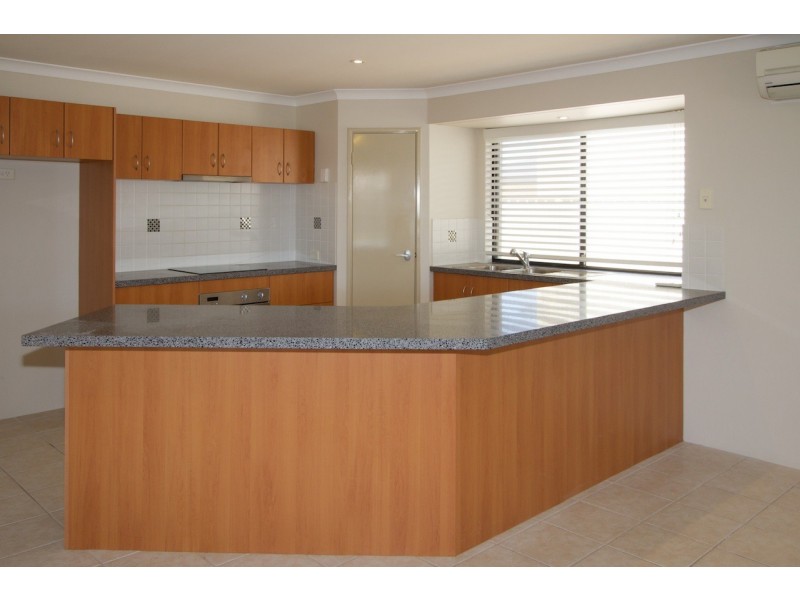 34 Wavecrest Circle, Drummond Cove WA 6532