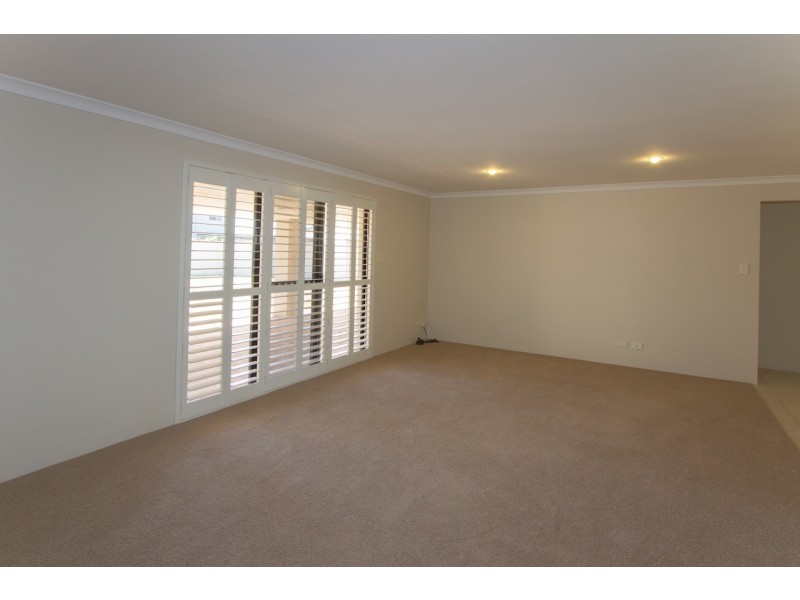 34 Wavecrest Circle, Drummond Cove WA 6532