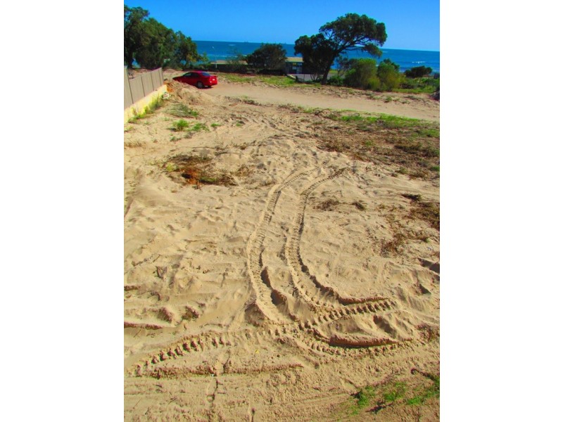 63 Whitehill Road, Drummond Cove WA 6532