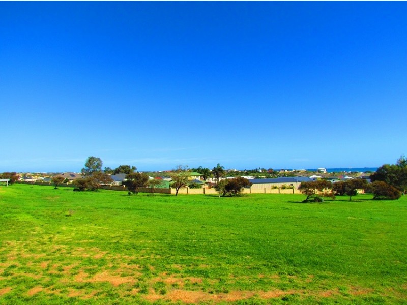 63 Whitehill Road, Drummond Cove WA 6532