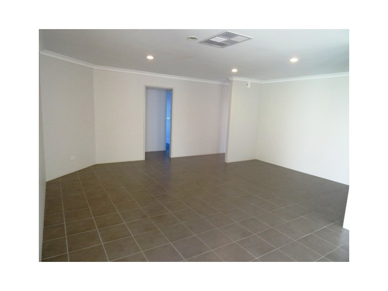 7 Intombi Rise, Wandina WA 6530