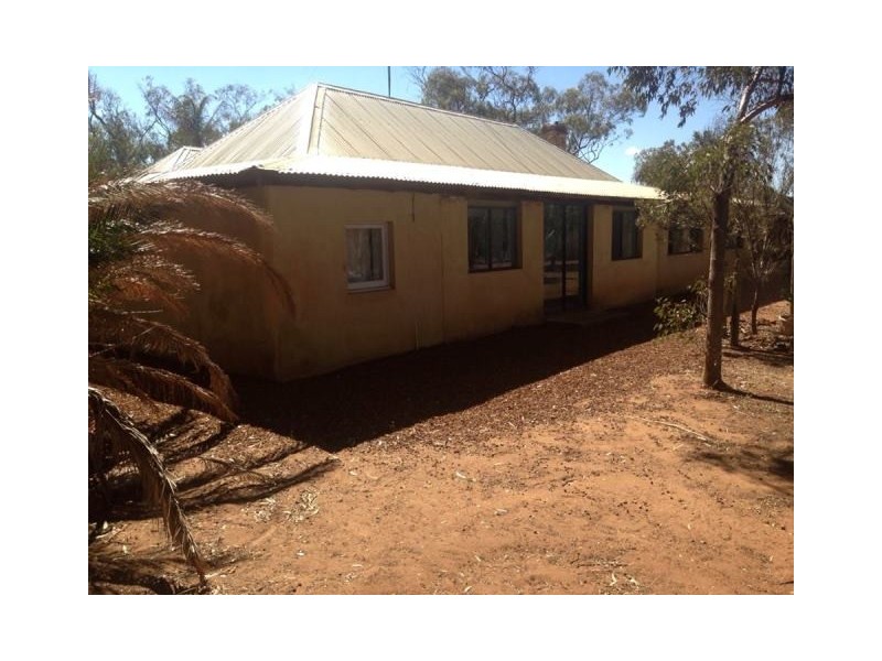 23 Saunders Road, East Chapman WA 6532