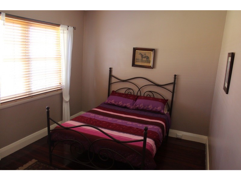 192 Shenton Street, Beachlands WA 6530