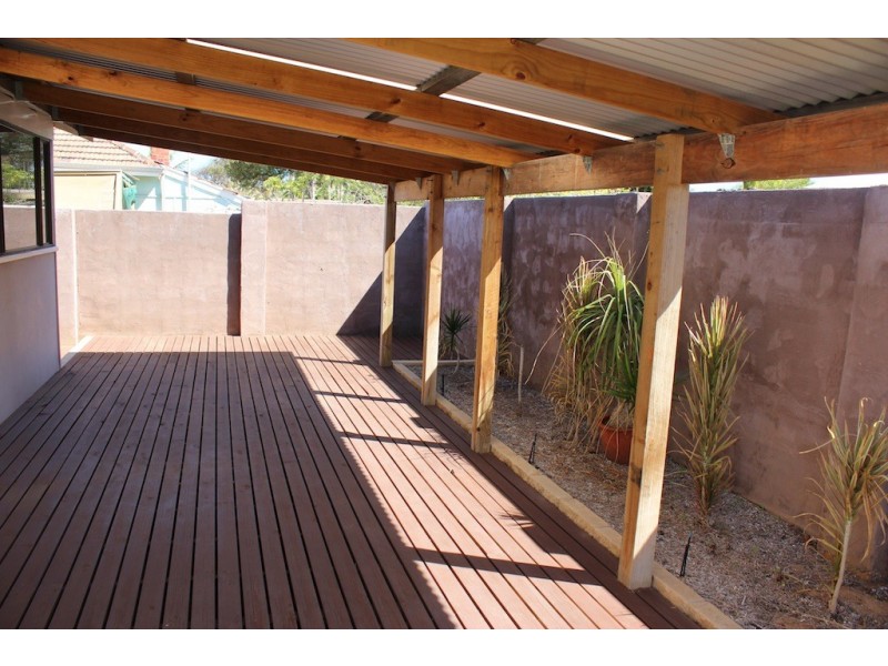 192 Shenton Street, Beachlands WA 6530