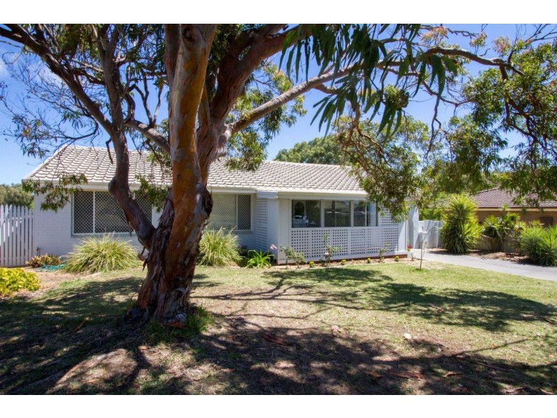 15 Houtman Street, Wonthella WA 6530