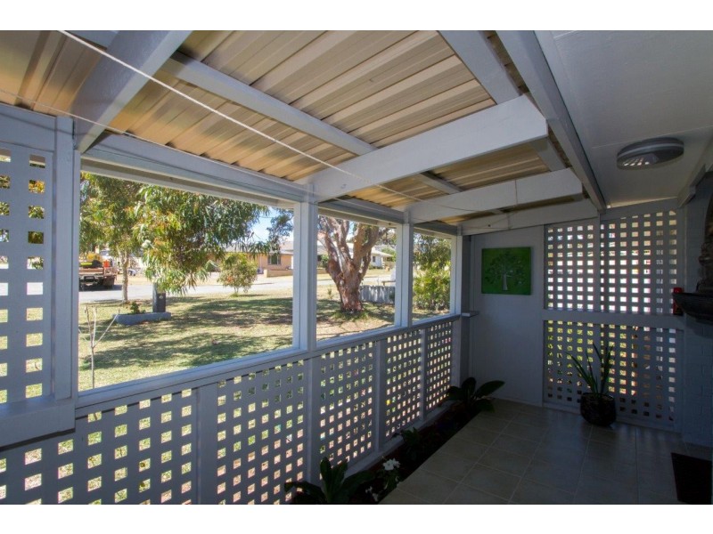 15 Houtman Street, Wonthella WA 6530