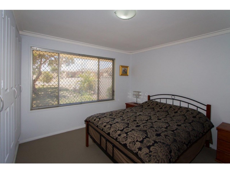 15 Houtman Street, Wonthella WA 6530