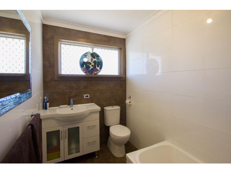 15 Houtman Street, Wonthella WA 6530