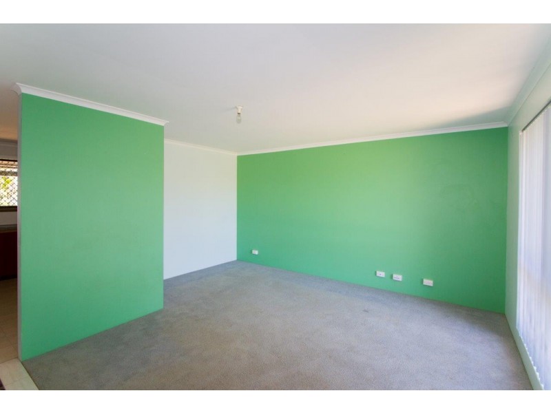 14 Broadfield Close, Utakarra WA 6530