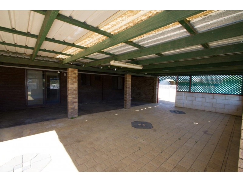 14 Broadfield Close, Utakarra WA 6530