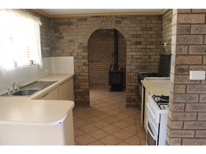 27 Kultown Drive, Waggrakine WA 6530