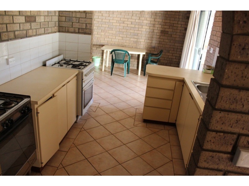 27 Kultown Drive, Waggrakine WA 6530