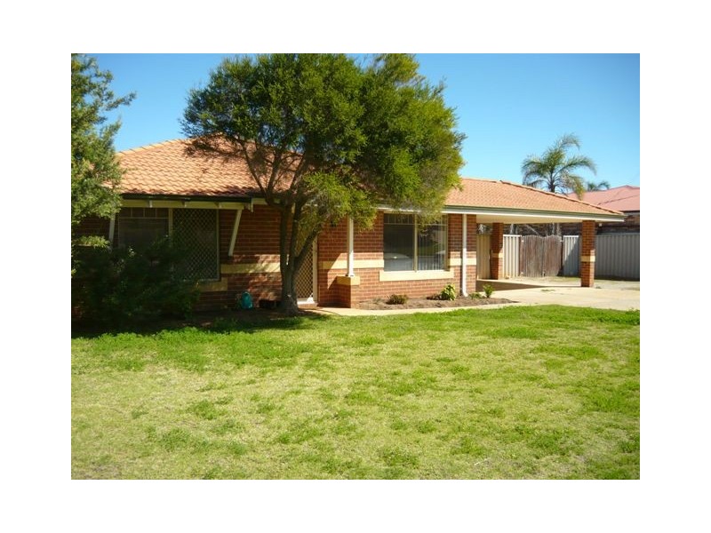 23 Oceanside Drive, Wandina WA 6530