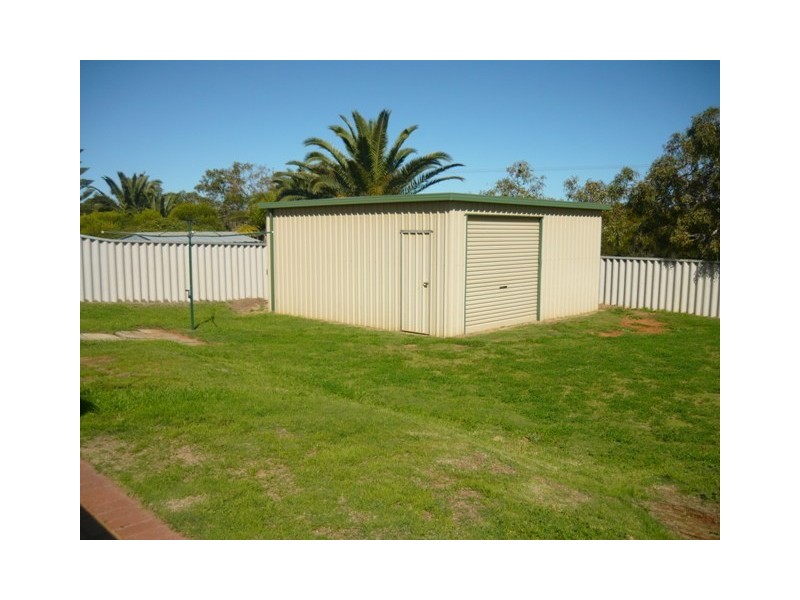 23 Oceanside Drive, Wandina WA 6530