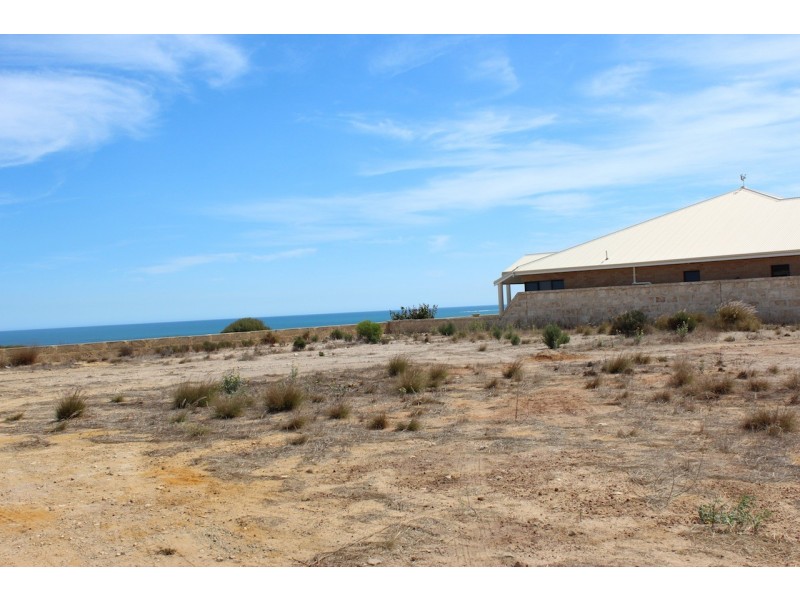 12 Clara Court, Wandina WA 6530