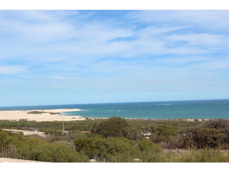 12 Clara Court, Wandina WA 6530