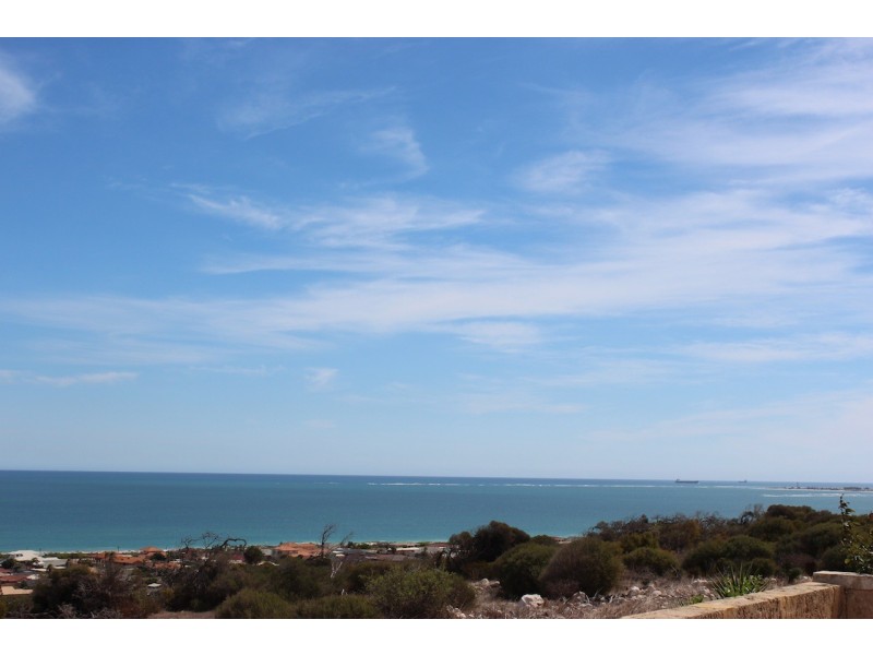 12 Clara Court, Wandina WA 6530