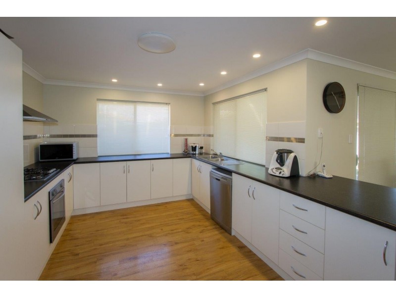 527 Chapman Road, Sunset Beach WA 6530