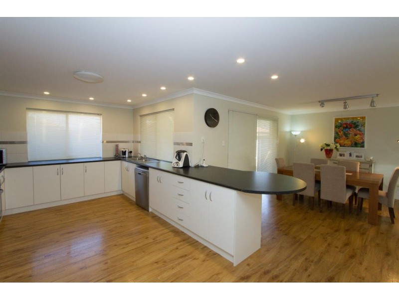 527 Chapman Road, Sunset Beach WA 6530