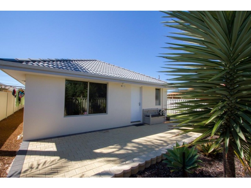 527 Chapman Road, Sunset Beach WA 6530